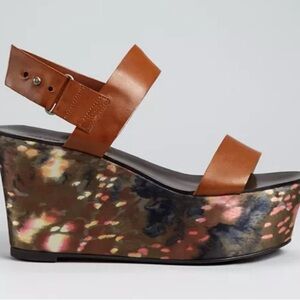 Vera Wang Lavender Size 7.5 open toe ankle strap watercolor print wedge heels